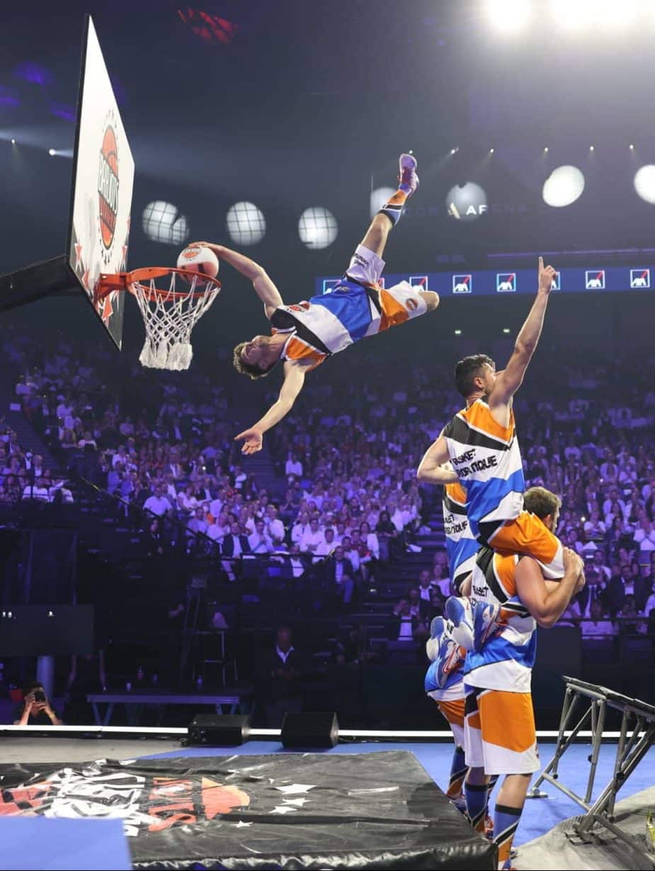 Photo du show Barjots Dunkers pour la société AXA à Paris