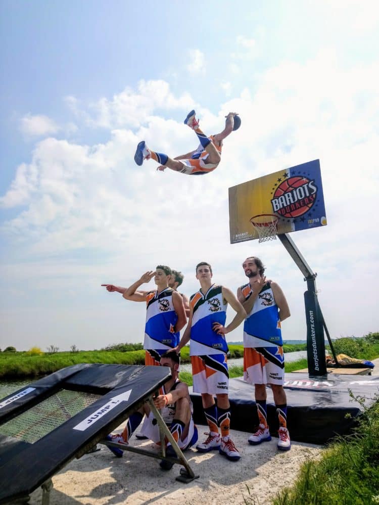 basket acrobatique barjots