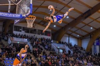 Barjots dunkers roi du basket acrobatique