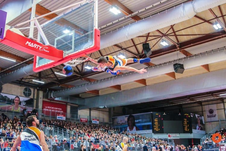 Barjots dunkers à La Roche sur yon pour un match du RVBC eurocup women