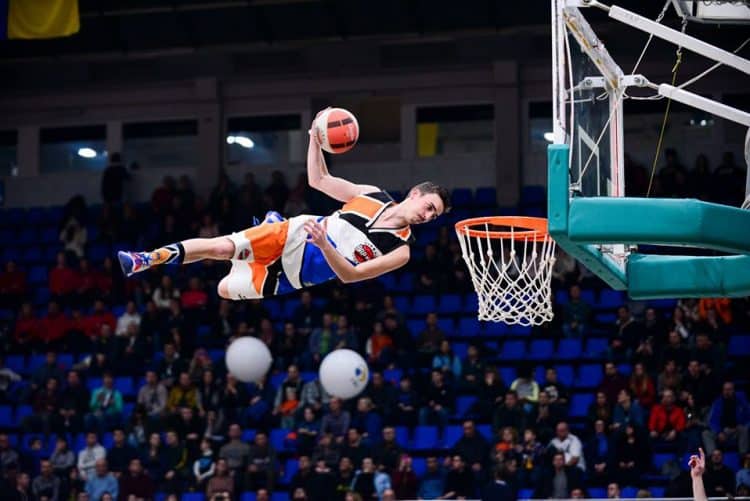 Barjots dunkers All star game Ukraine in KIEV Acrobatic basketball