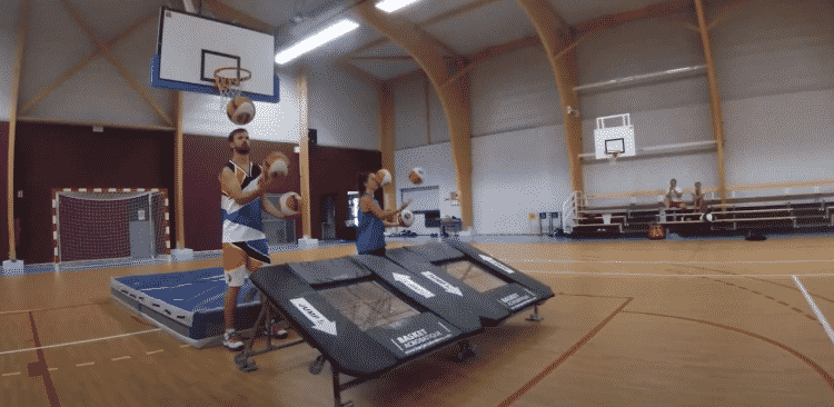 LAJSUISDANSLESPACEEE FAIT DU BASKET ACROBATIQUE | TIKTOK | BARJOTS DUNKERS