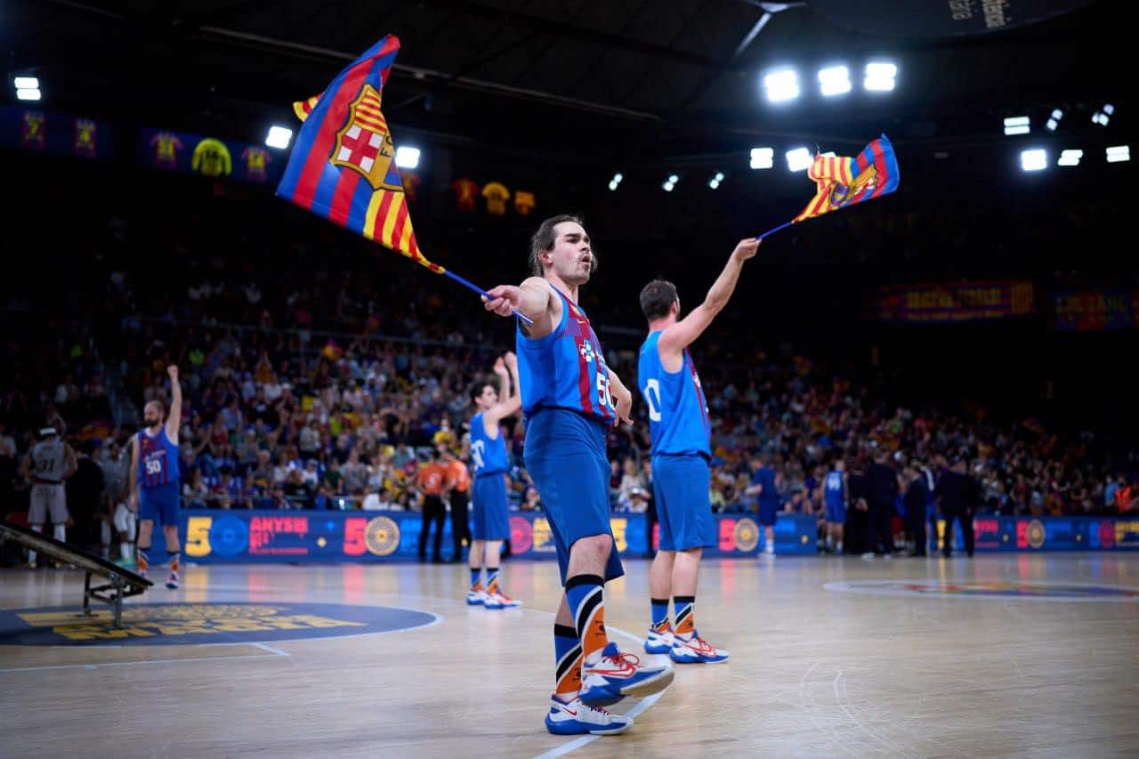 Show Barjots Dunkers, 50 ans du FC Barcelone