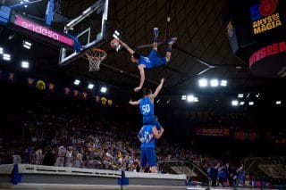 Show Barjots Dunkers, 50 ans du FC Barcelone