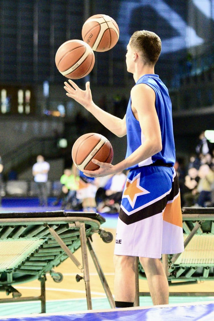 Barjots Dunkers en Show à Glasgow pour le Trophy finals, British Basketball League