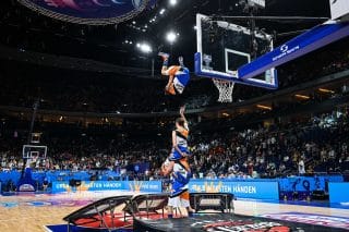 Spectacle Barjots Dunkers, Basket acrobatique lors des demi-finales et finale de l'Eurobasket 2022