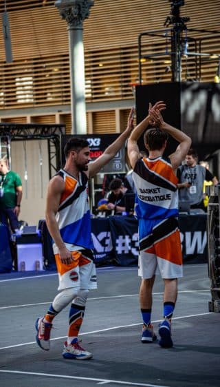 Barjots Dunkers - Spectacle de basket acrobatique tournoi fiba 3X3 world tour 2022 à Paris