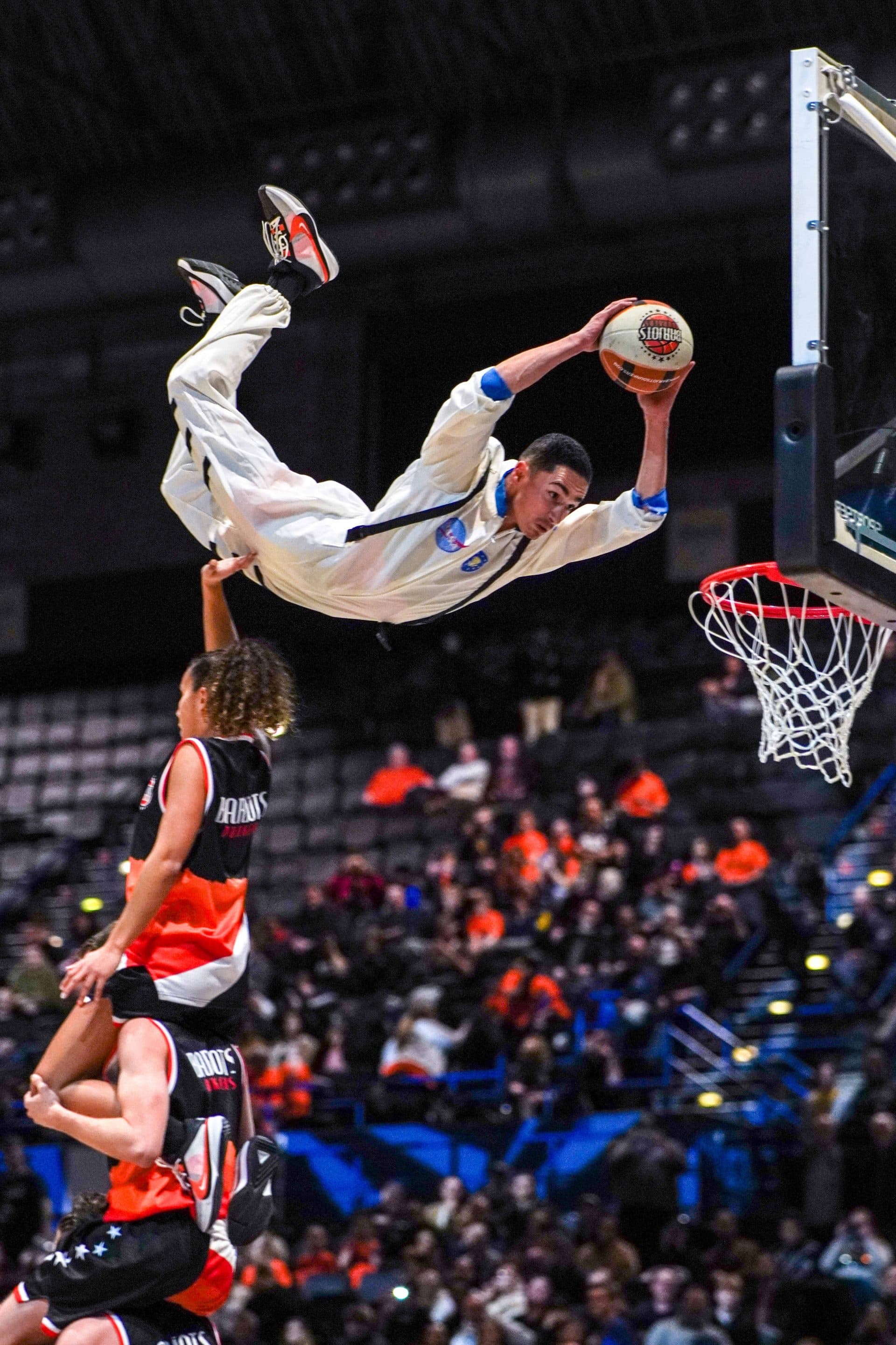 british basketball show - hight dunk